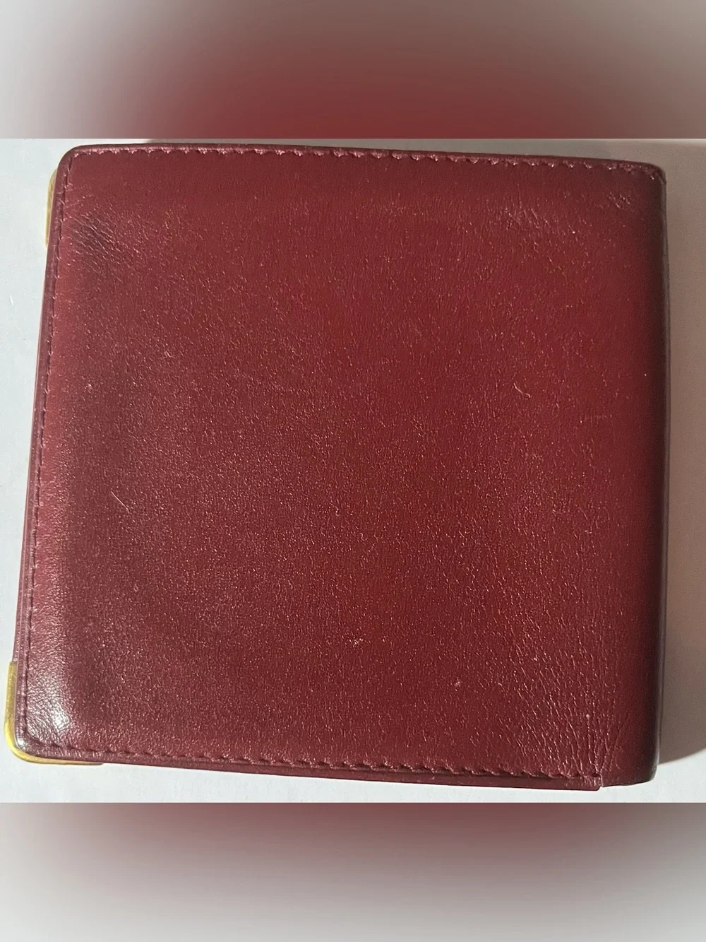Cartier - Vintage - Classic - Leather Bi-Fold Wallet with Gold Corner Hardware